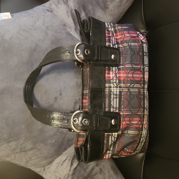 Coach Poppy Signature Tartan Plaid Red, Black & Green Shoulder HandBag - Picture 2 of 6